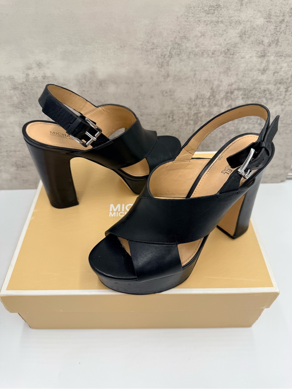 Michael Kors Women’s Size 7.5 Black Leather Platform Block Heel Sandals